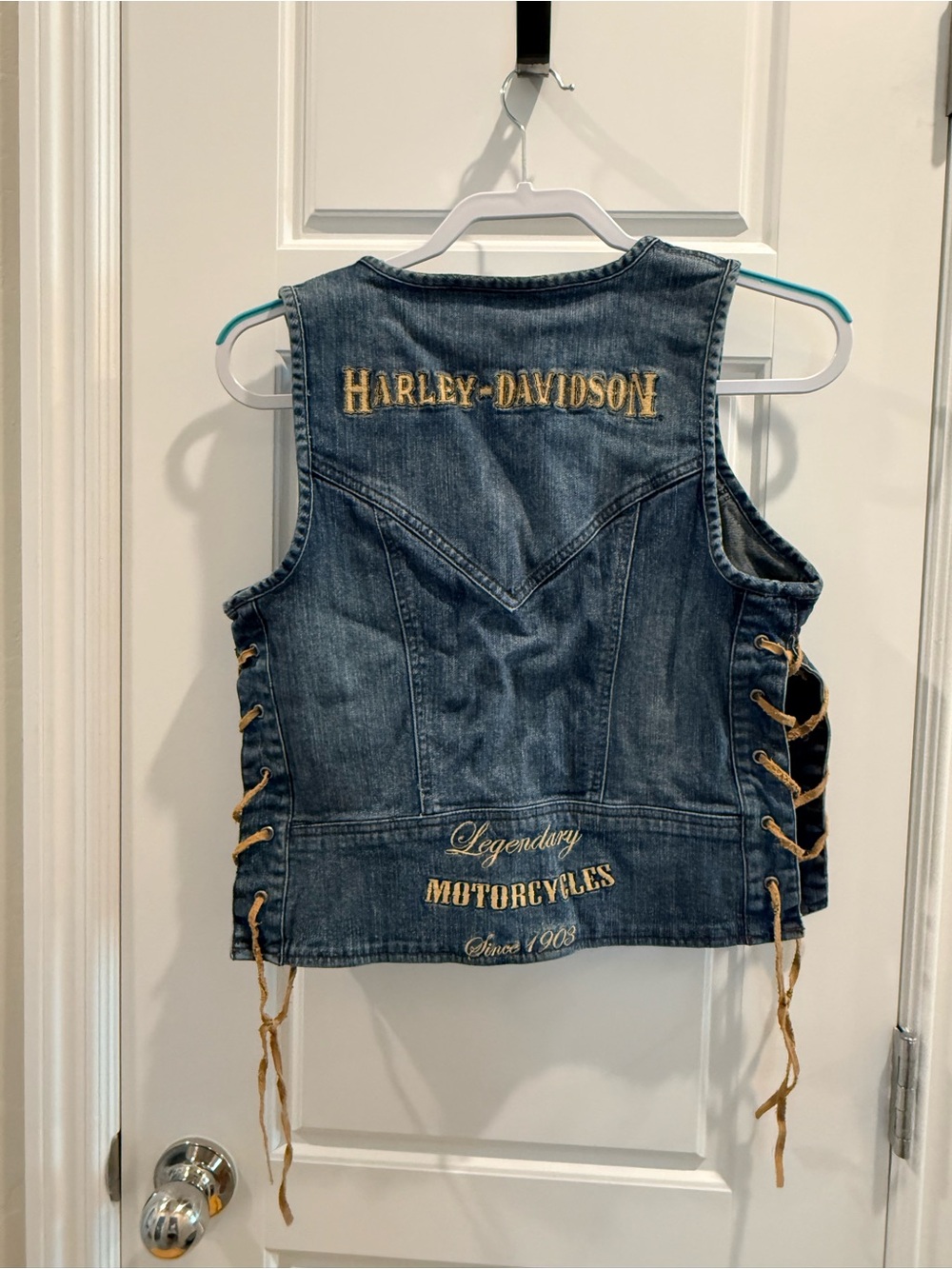 Harley-Davidson Dark Blue Denim Jacket with Embroidered Logo - Picture 2 of 3